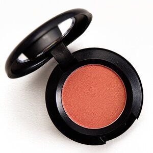 MAC Suspiciously Sweet Eyeshadow